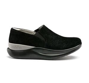 Moshn Vera Women's 10.5 M Black Suede Slip-On Shoes Water Resistant Comfort